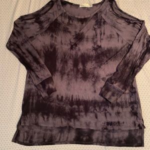 Long sleeved open shoulder shirt